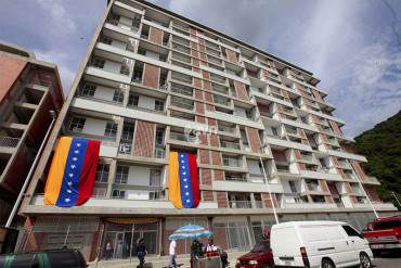 ¡SOLO EN COMUNISMO! Ordenan vender apartamentos con más de 20 años en alquiler