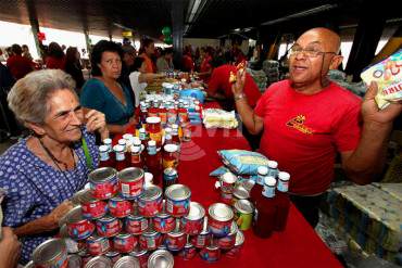 ¡»INCLUSIÓN» EN SOCIALISMO! En La Guaira solo los censados podrán comprar en Pdval y Mercal