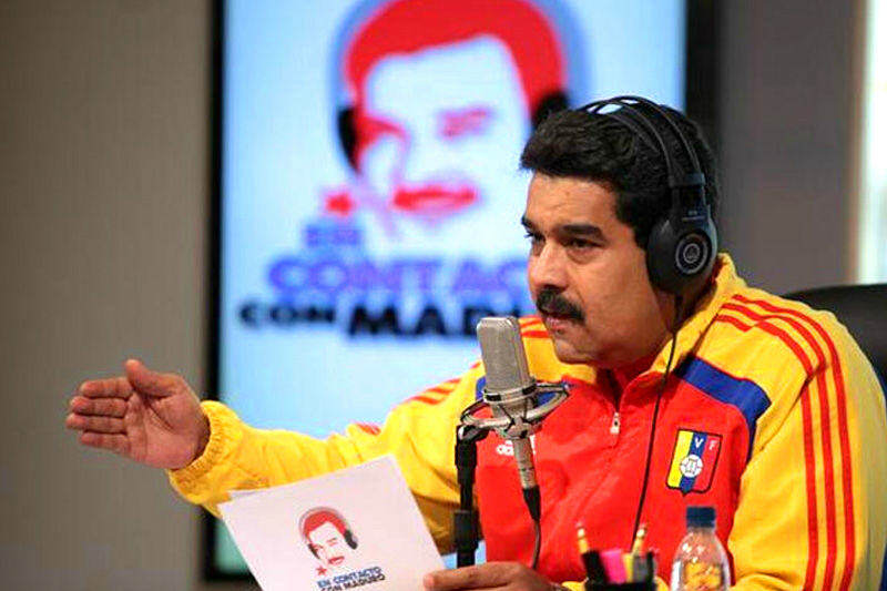 Nicolas Maduro En contacto programa radial