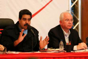 ¡SE SACUDE EL MUERTO! Maduro: «El contrabando no es un problema solo del Gobierno”