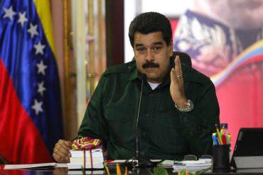 ¡EL SHOW DE LA DICTADURA! Un año de promesas y pantalla cumple Maduro en Miraflores