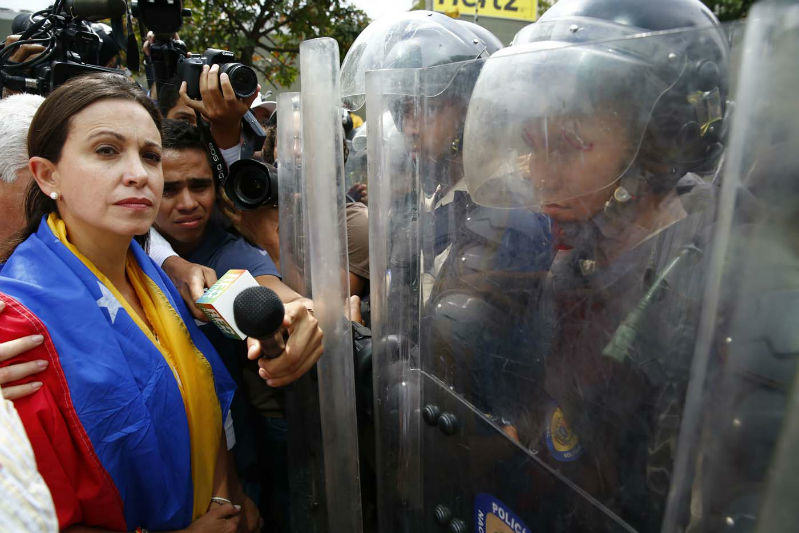 Protestas en Venezuela Maria Coriana Machado 1A GNB (3)