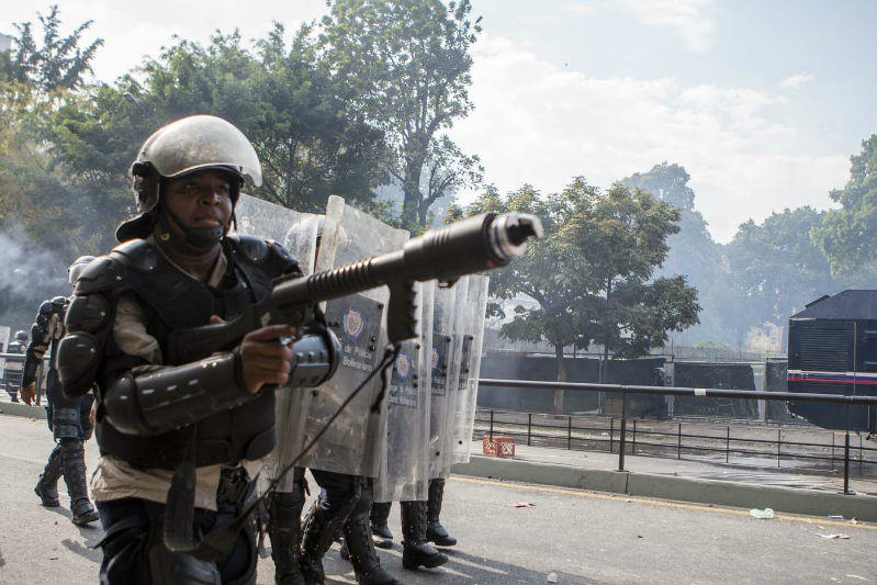 Represion Protestas en Venezuela GNB (15)