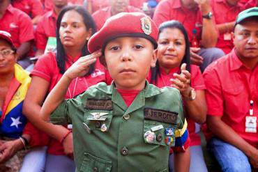¡AL ESTILO CUBANO! Maduro quiere convertir a los niños en soldados del RÉGIMEN CORRUPTO