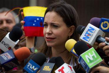 ¡VA CON TODO! María Corina Machado introdujo amparo ante el TSJ contra Diosdado Cabello