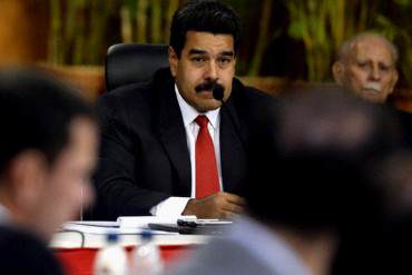¿PLANEANDO LA ÚLTIMA JUGADA? Maduro se reúne con diputados oficialistas en Miraflores