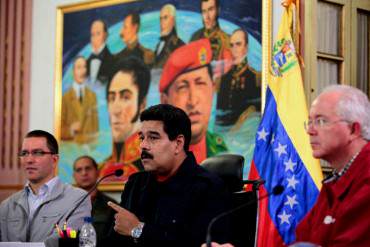 ¡BURRO LLAMANDO A CONEJO OREJÓN! Maduro dice que no perdonará a funcionario «cobero»