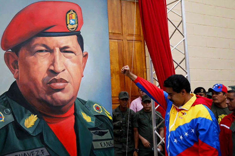 nicolas-maduro-y-chavez