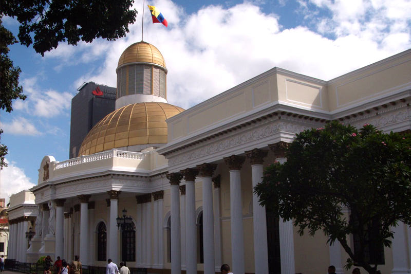 Asamblea-Nacional-en-Venezuela-05272014-3-800x533