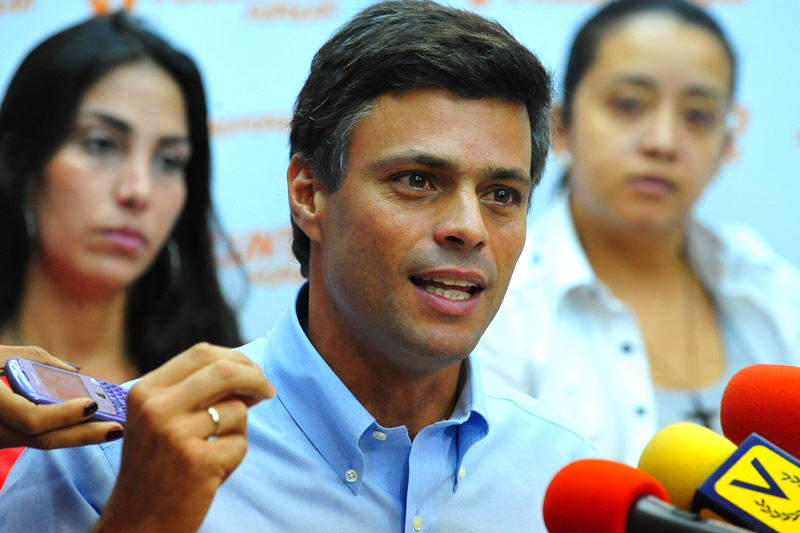 Leopoldo-Lopez-10052014-10-800x533