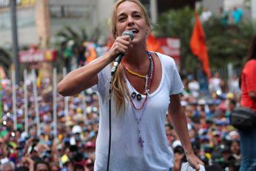 ¡POR LA LIBERTAD! VP y Lilian Tintori convocan a los venezolanos a vestir de blanco este #18F