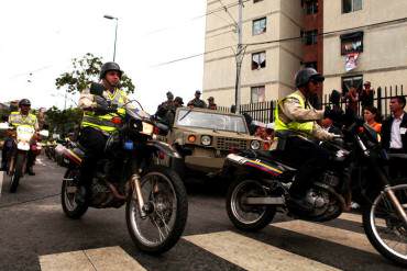 ¡MUNDO AL REVÉS! Dos policías del Plan Patria Segura asaltan a una pareja en Guarenas