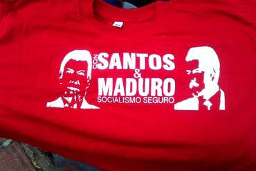 ¡SIN COMENTARIOS! Denuncian campaña de «Santos y Maduro, socialismo seguro» en Colombia (+ Fotos)