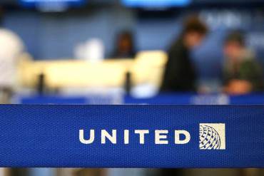 ¡LE DECIMOS! United Airlines evalúa despedir a los empleados que no estén vacunados contra el covid-19