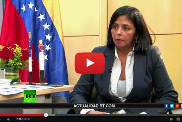 ¡SIN PRUEBAS! Delcy Rodríguez: Periódicos vendían papel prensa al dólar negro (VIDEO)