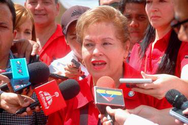 ¡POR CORRUPTA! Ex ministra Edmée Betancourt habría sido detenida por el FBI en Miami