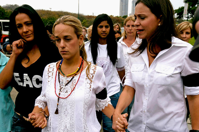 ¡YA BASTA! María Corina Machado exige destituir a Coronel acusado de vejar a la familia de López