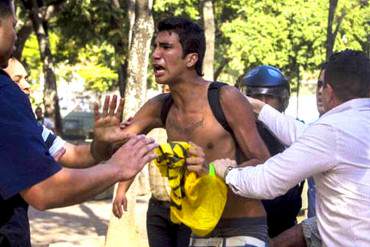 ¡TERRIBLES CONSECUENCIAS! Estudiante padece estrés postraumático tras torturas de efectivos de PNB