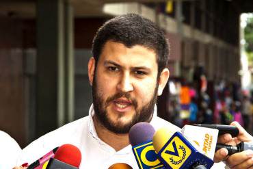 ¡CON TODO! Smolansky va a Panamá a denunciar atropello contra alcaldes venezolanos