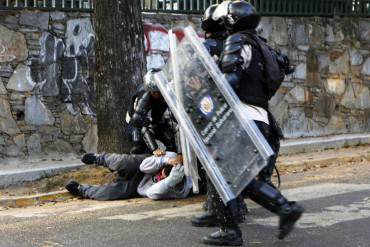 ¿BLANCAS PALOMAS? Ortega Díaz: hay 19 funcionarios detenidos por violaciones a DDHH