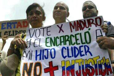 ¡INCREÍBLE! Padre de estudiante enviado a El Rodeo III se arrepiente de votar por Maduro (+Foto)