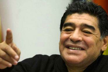 ¡ENCHUFADÍSIMO! Maradona estrenará su programa televisivo este #1Dic en Telesur