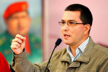 Arreaza: «En 2015 vamos con todo contra las mafias de divisas»… ¡MIENTRAS SEGUIRÁN ROBANDO!