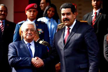 ¡QUIEREN AUMENTAR LA GASOLINA Y…! Venezuela venderá petróleo barato a Palestina