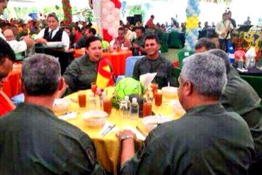 ¡PURO DERROCHE! Así disfrutó el Alto mando militar la inauguración del Mundial