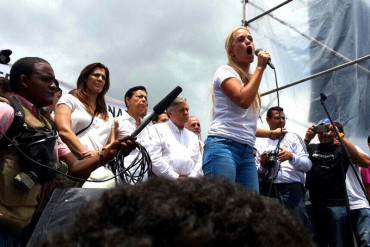 ¡SIGUE LA LUCHA! Lilian y María Corina llegan a la Plaza Brión de Chacaíto este #8J