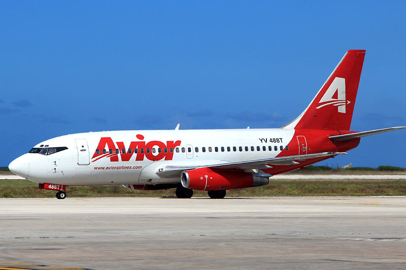 ¡EL ENCIERRO ES CASI ABSOLUTO! Desde Colombia solo dos aerolíneas pueden volar directo a Caracas