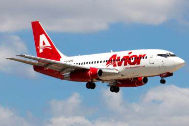 ¡ATERRADORES MINUTOS! Avión realizó aterrizaje forzoso en el aeropuerto en Manta, Ecuador (se presentó una falla en el aire)