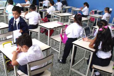 ¡PURA PATRIA! Denuncian 60% de ausentismo escolar por falta de dinero para uniformes