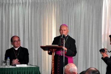 ¡LA IGLESIA CONTRA MADURO! Obispos repudian ideologización y represión en el país