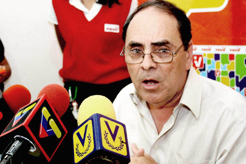 Hector-Navarro-PSUV-07282014-2-800x533