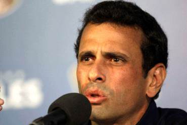 Capriles: “No tenemos ni Atamel en las farmacias y Nicolás anuncia una fábrica de patinetas”