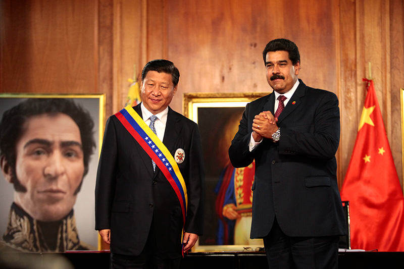 Maduro-y-presidente-chino-4