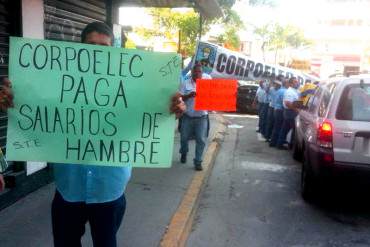 ¡PROTESTA ROJA! Trabajadores de Corpoelec gritan: «Fuera Jesse, ministro deficiente» (+ Fotos)