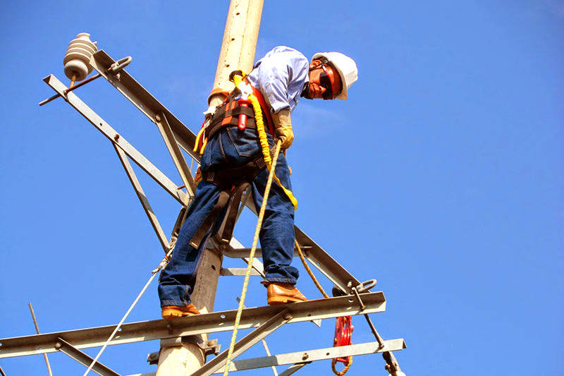 corpoelec-luz-trabajadores