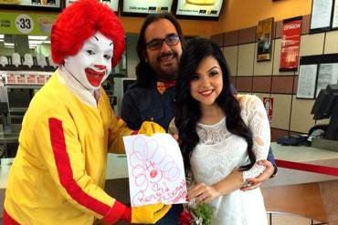 ¡ENTÉRATE! Pareja de zulianos decidió casarse en un McDonalds (+Fotos)