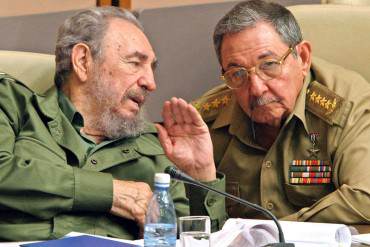 ¡CON VENEZUELA ES SUFICIENTE! Fidel Castro: «No necesitamos que el imperio nos regale nada»