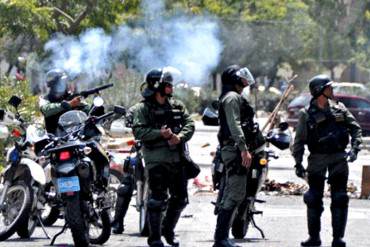 ¡COMO LAS PROPIAS BESTIAS! GNB dispara contra sacerdote en Barquisimeto