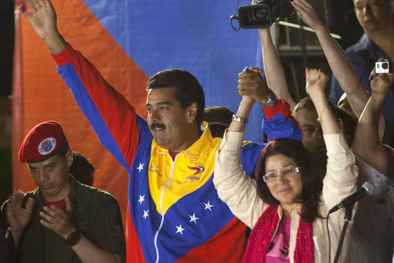 Nicolas-Maduro-con-Cilia-Flores-08-09-2014-800x533