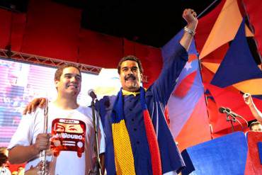 ¡DESCARADO COMO EL PADRE! Hijo de Nicolás Maduro se llena los bolsillos con TRES cargos públicos