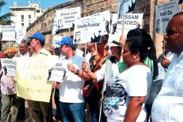 ¡FUERA EL DICTADOR! Protestan en Cartagena por visita de Maduro #1A (+ Fotos)