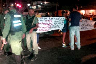 ¡MISIÓN PORQUERÍA! Habitantes de Misión Vivienda protestan por PRECARIEDADES en las casas
