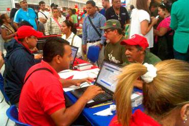 ¡ATENCIÓN VENEZOLANO! Así van a chequearte la huella cada vez que vayas a comprar comida