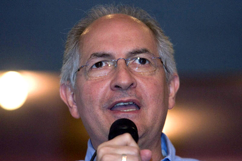 Alcalde-Metropolitano-de-Caracas-Antonio-Ledezma-6-800x533