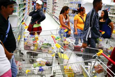 ¡DISPARO AL BOLSILLO! Canasta alimentaria casi alcanza los Bs. 10.000 en agosto