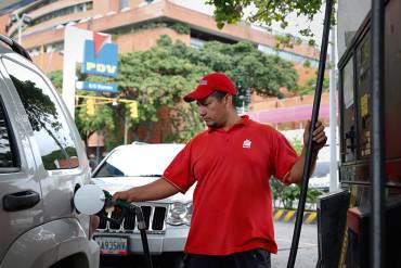 ¡GRAN CINISMO! Pretenden aumentar la gasolina «después de que botaron un billón de dólares»